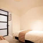 Modern Two Bedroom Apartment Close To The Beach