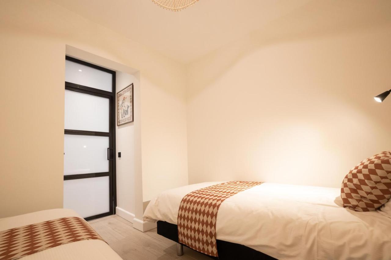 Modern Two Bedroom Close To The *